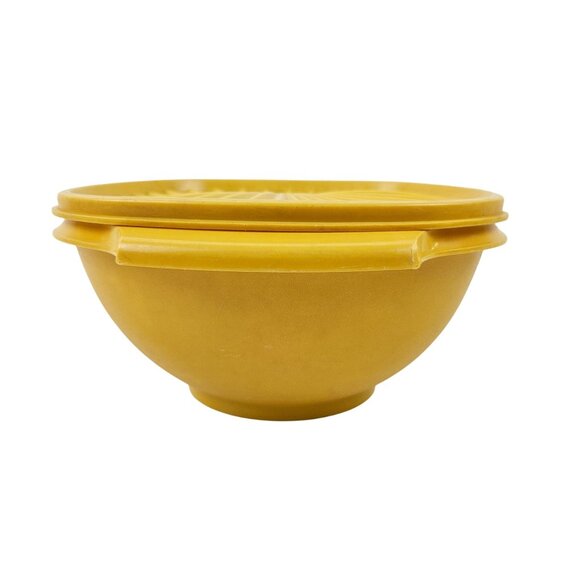 Vintage Tupperware Bowl Square Servalier Harvest Gold Sunburst Lid 6 cup Yellow - Picture 5 of 12